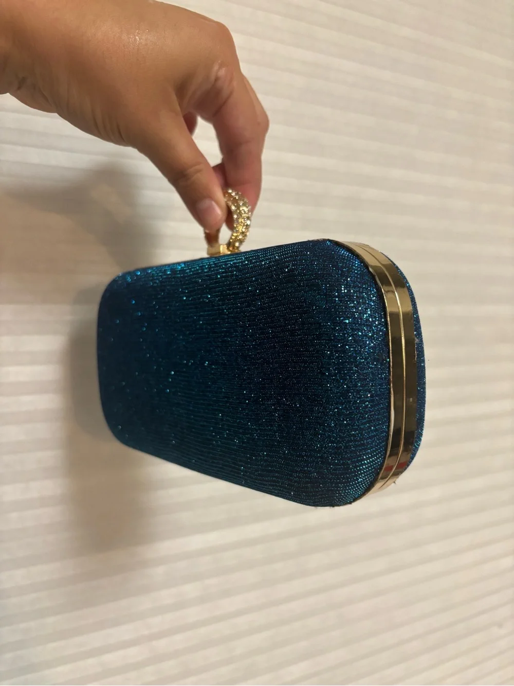 Blue sparkles Ring-Clasp Evening Clutch